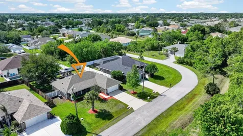 27 Lyndenhurst Lane Palm Coast FL 32137