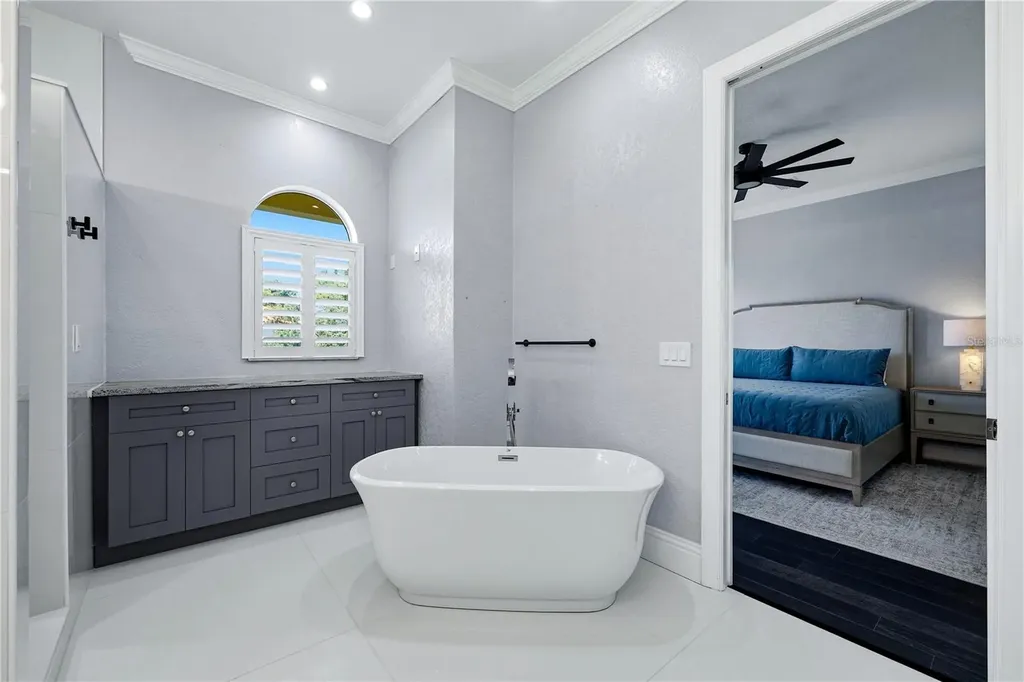 264 Seagate Court Dunedin FL 34698