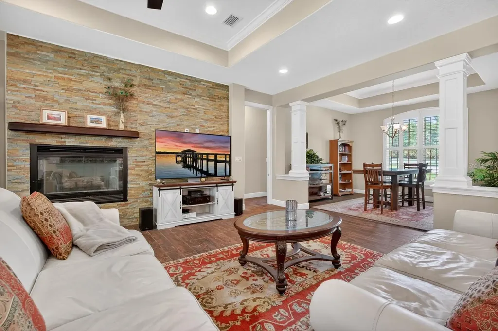1806 Glenwood Oaks Lane Deland FL 32720