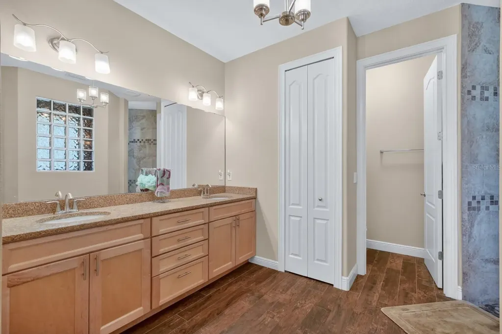 1806 Glenwood Oaks Lane Deland FL 32720