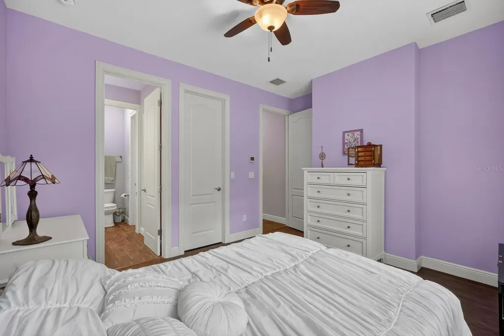 1806 Glenwood Oaks Lane Deland FL 32720