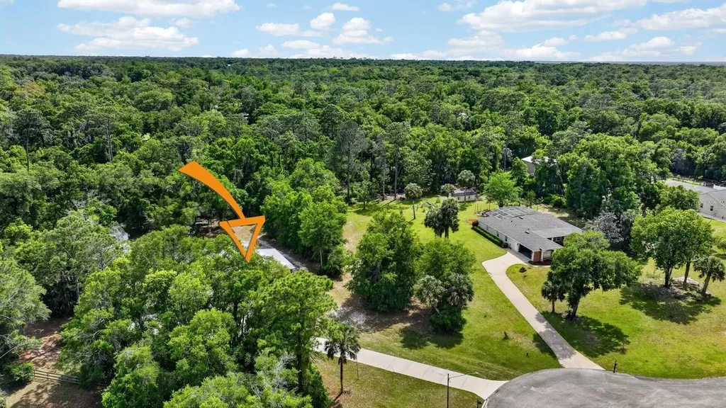 1806 Glenwood Oaks Lane Deland FL 32720