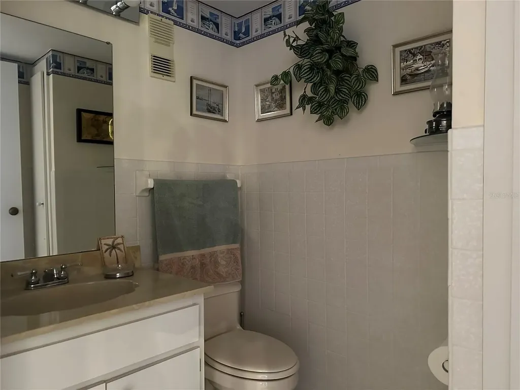 1 Key Capri Treasure Island FL 33706