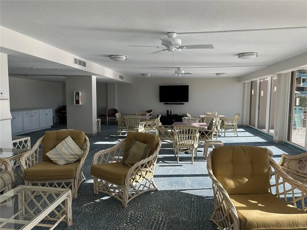 1 Key Capri Treasure Island FL 33706