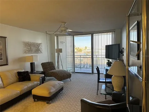 1 Key Capri Treasure Island FL 33706