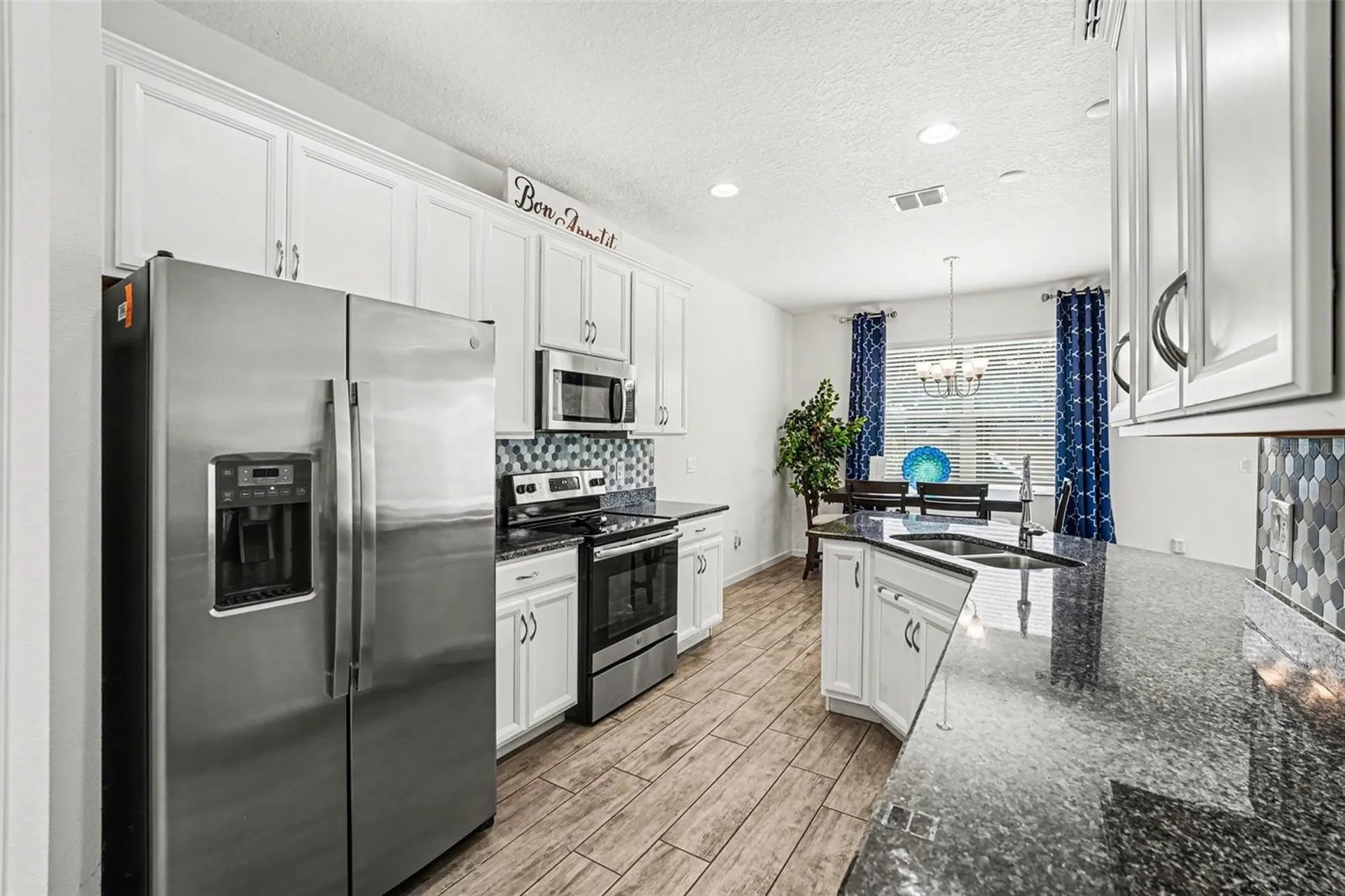 501 Sapphire Drive Davenport FL 33837