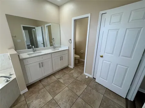 14908 Huntcliff Park Way Orlando FL 32824