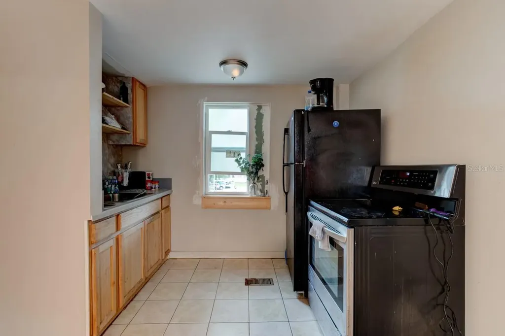 633 Byron Avenue Daytona Beach FL 32114