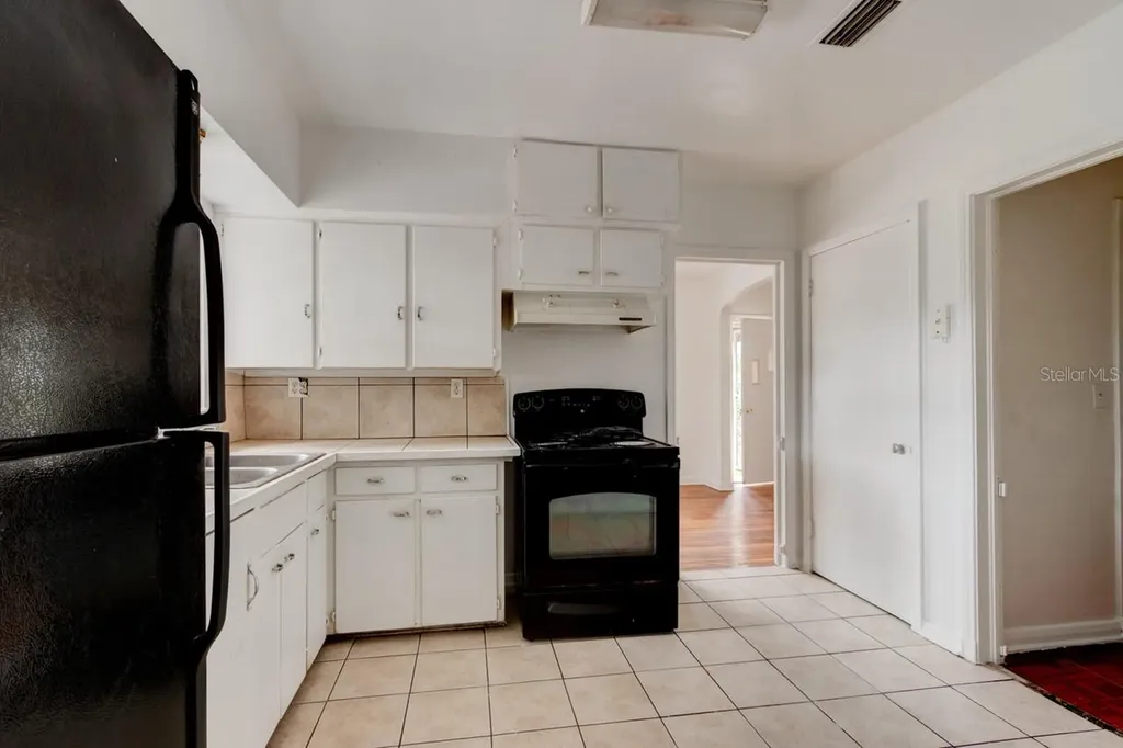 633 Byron Avenue Daytona Beach FL 32114