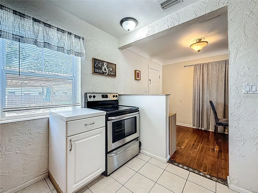 550 40th Street S St Petersburg FL 33711