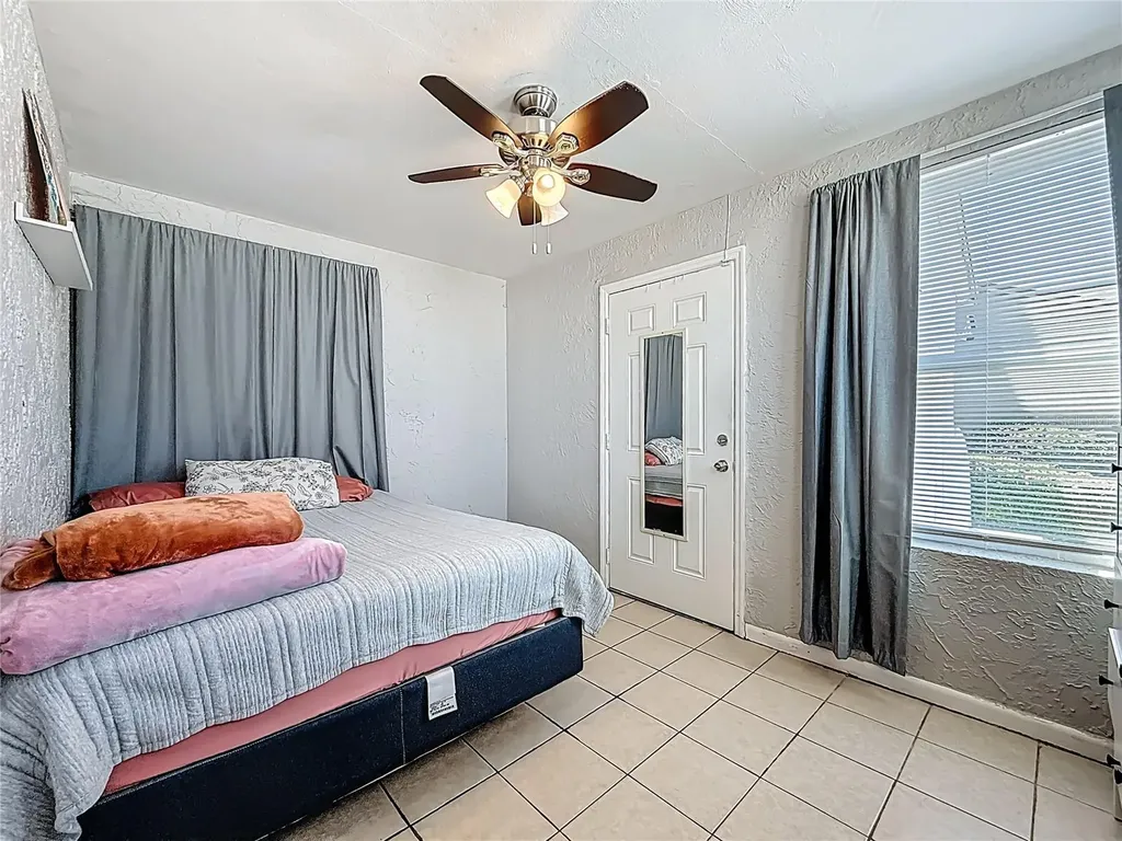 550 40th Street S St Petersburg FL 33711