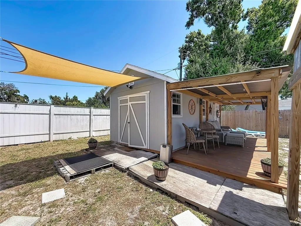 550 40th Street S St Petersburg FL 33711