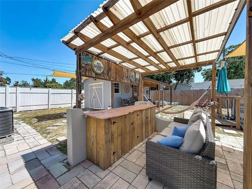 550 40th Street S St Petersburg FL 33711