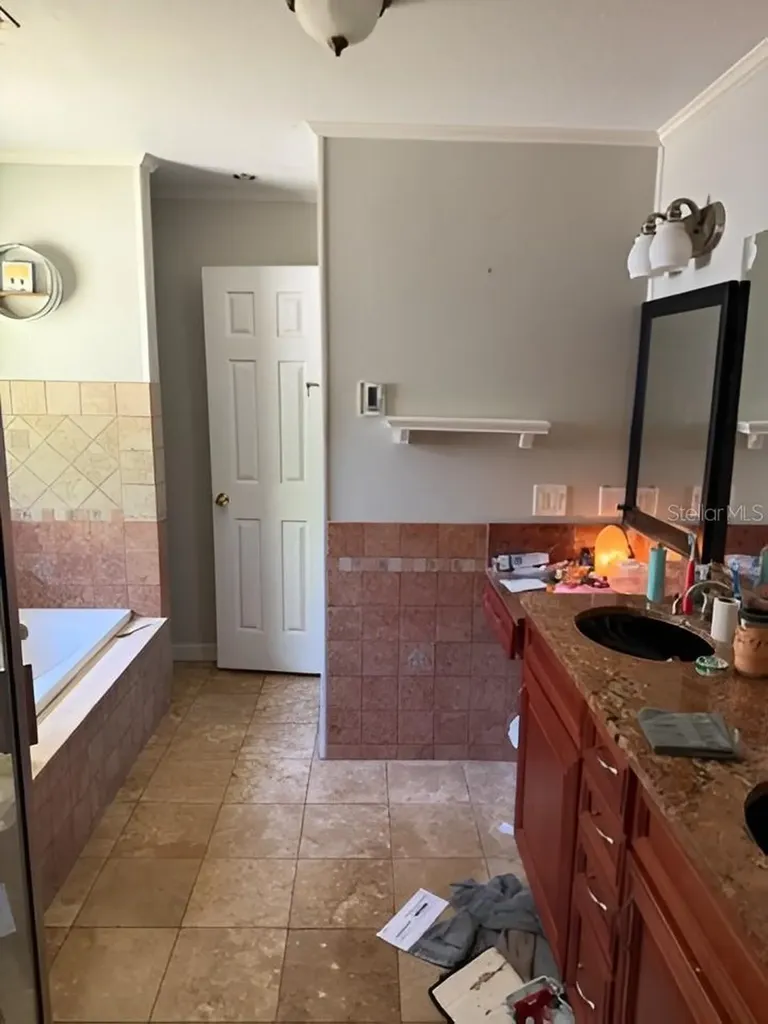 101 Walker Drive Interlachen FL 32148