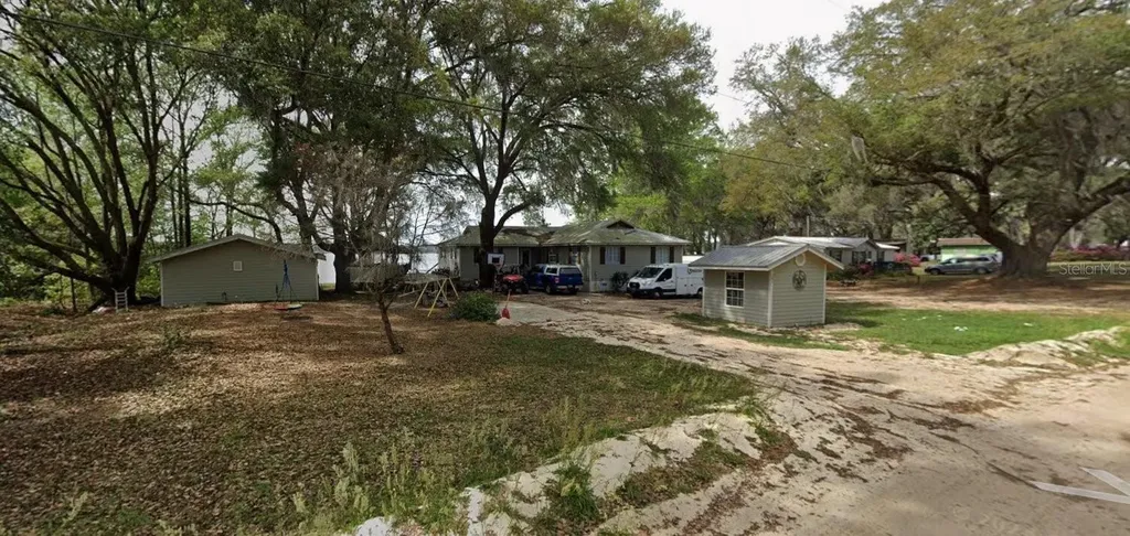 101 Walker Drive Interlachen FL 32148