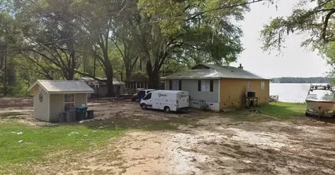 101 Walker Drive Interlachen FL 32148