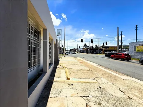 Z40 Laurel Avenue Bayamon PR 00959
