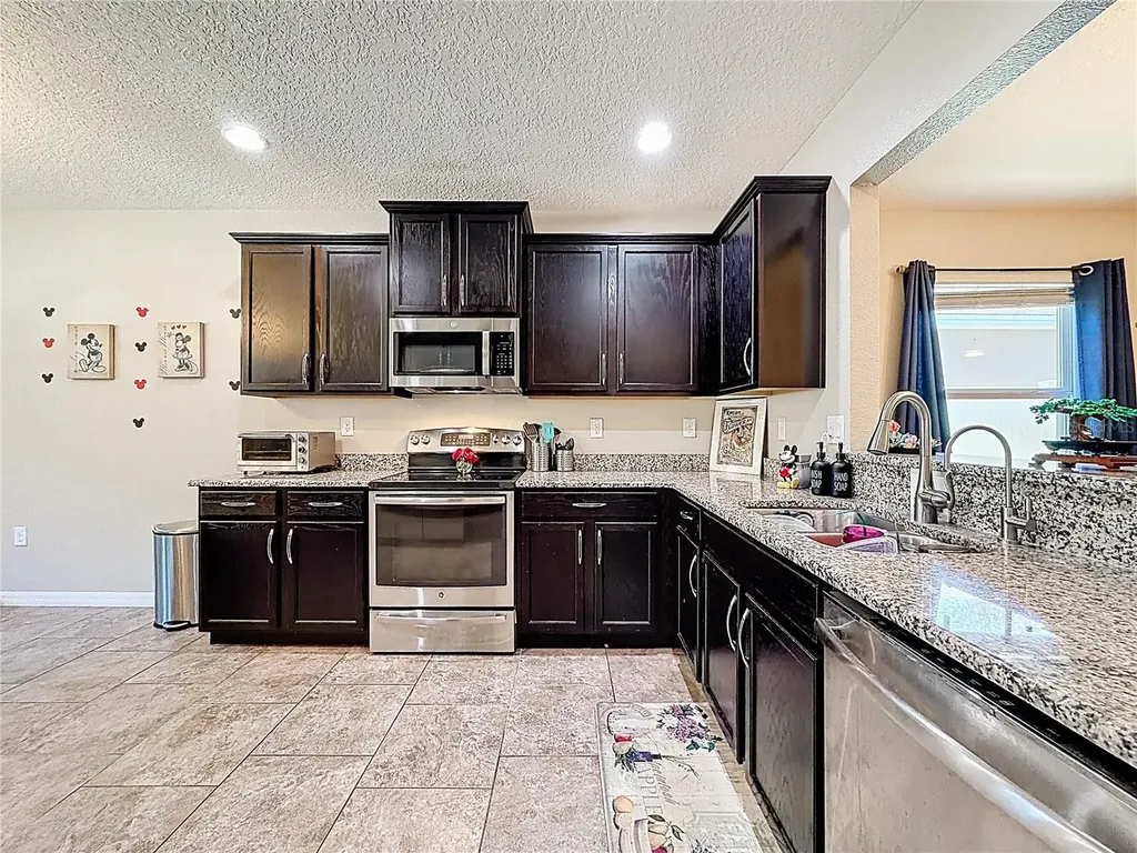 3631 Black Dog Court Tavares FL 32778