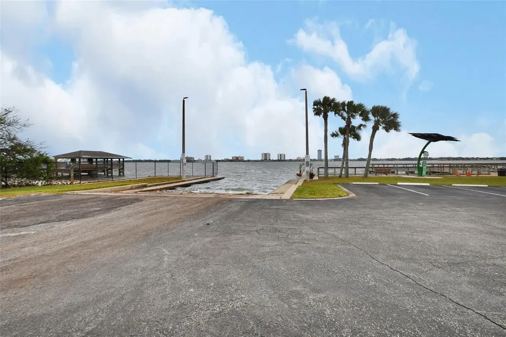 2200 S Palmetto Avenue Daytona Beach FL 32119