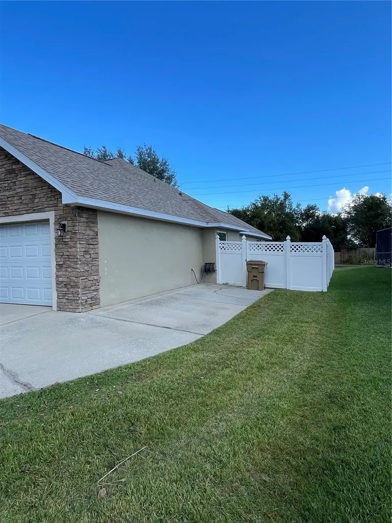 2266 Jessica Lane Kissimmee FL 34744