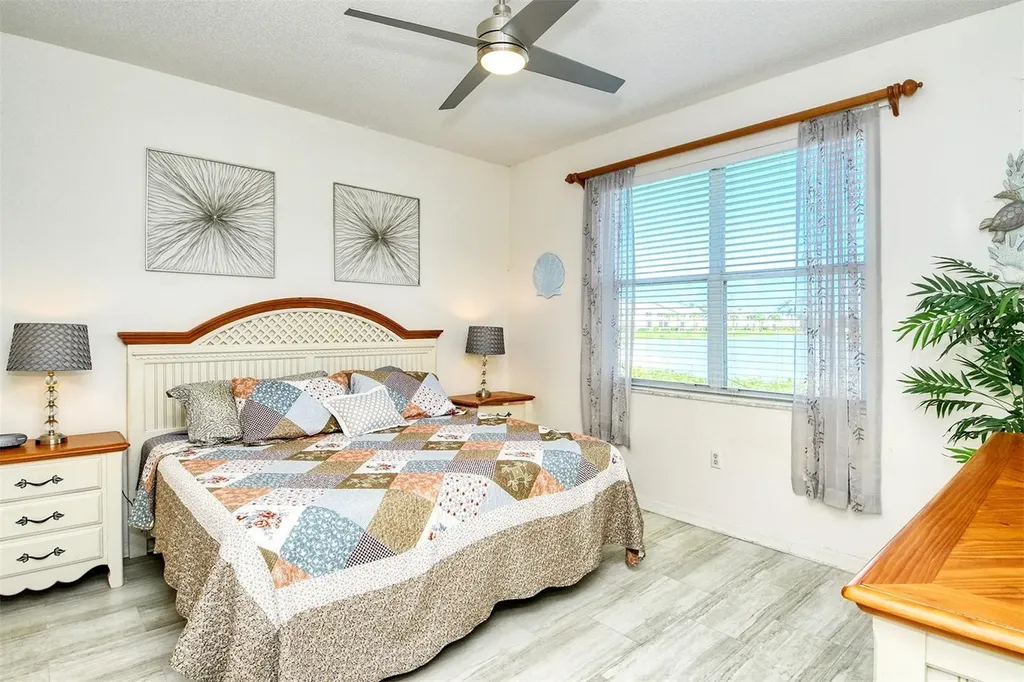 5271 Mahogany Run Avenue Sarasota FL 34241