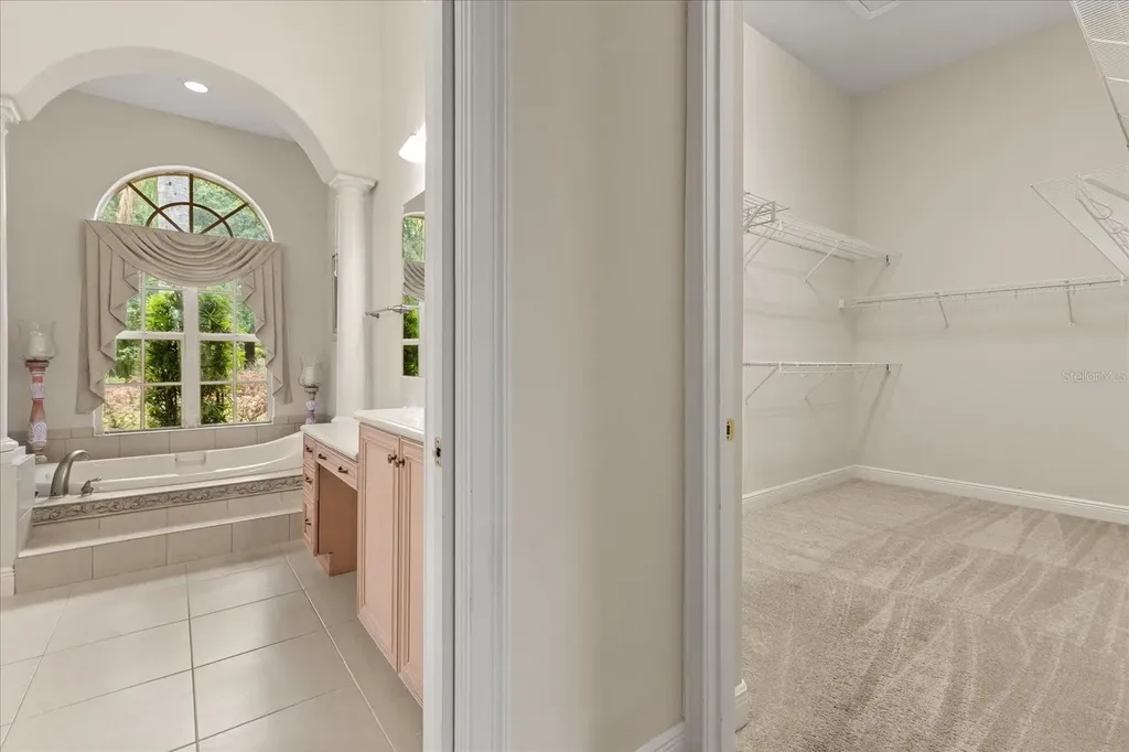 420 Valley Stream Drive Geneva FL 32732