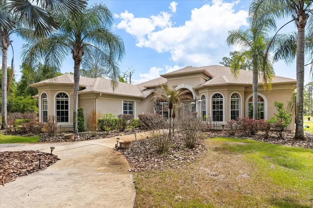 420 Valley Stream Drive Geneva FL 32732