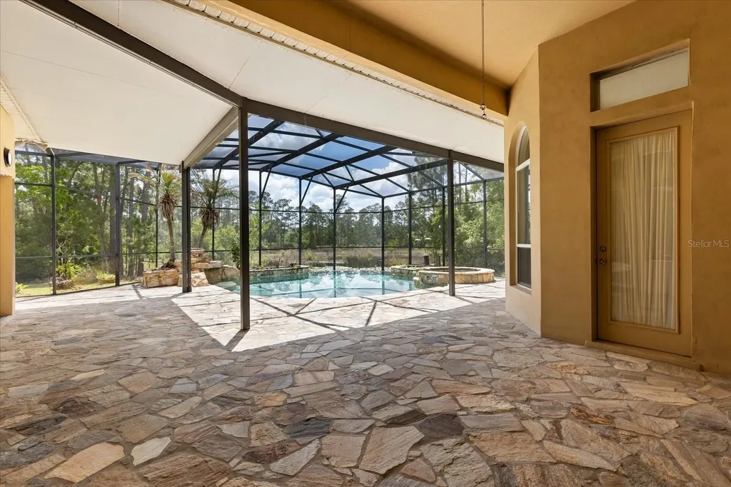 420 Valley Stream Drive Geneva FL 32732