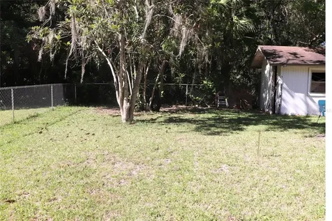 2466 Cr 401a Lake Panasoffkee FL 33538