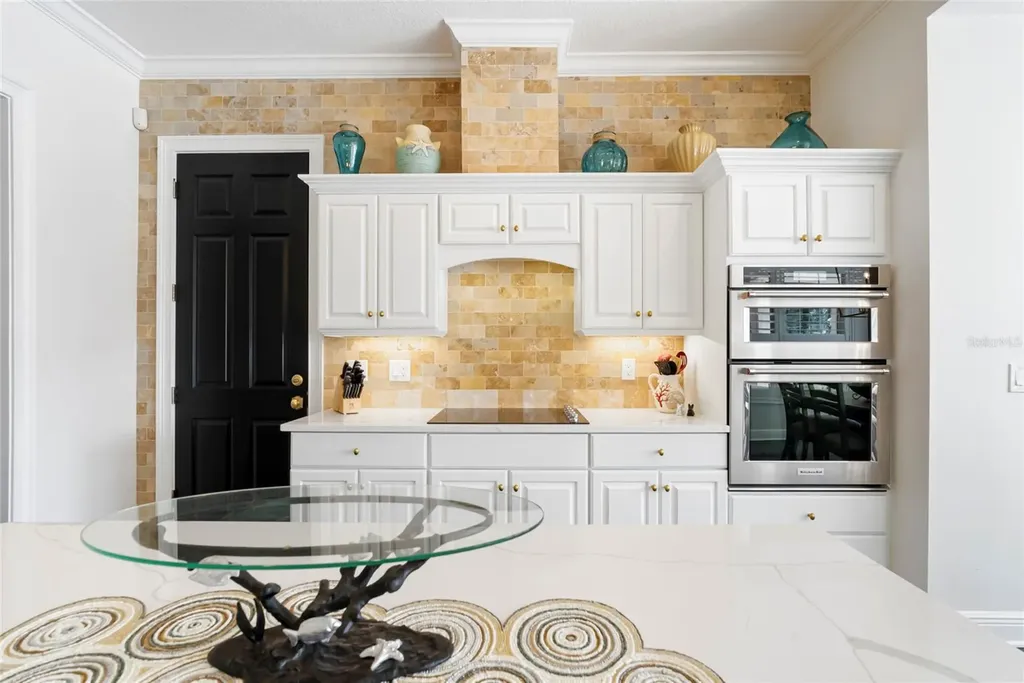 356 Belleair Drive NE St Petersburg FL 33704