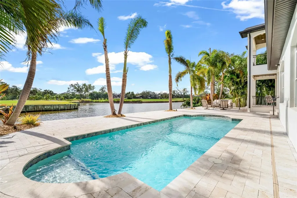 356 Belleair Drive NE St Petersburg FL 33704