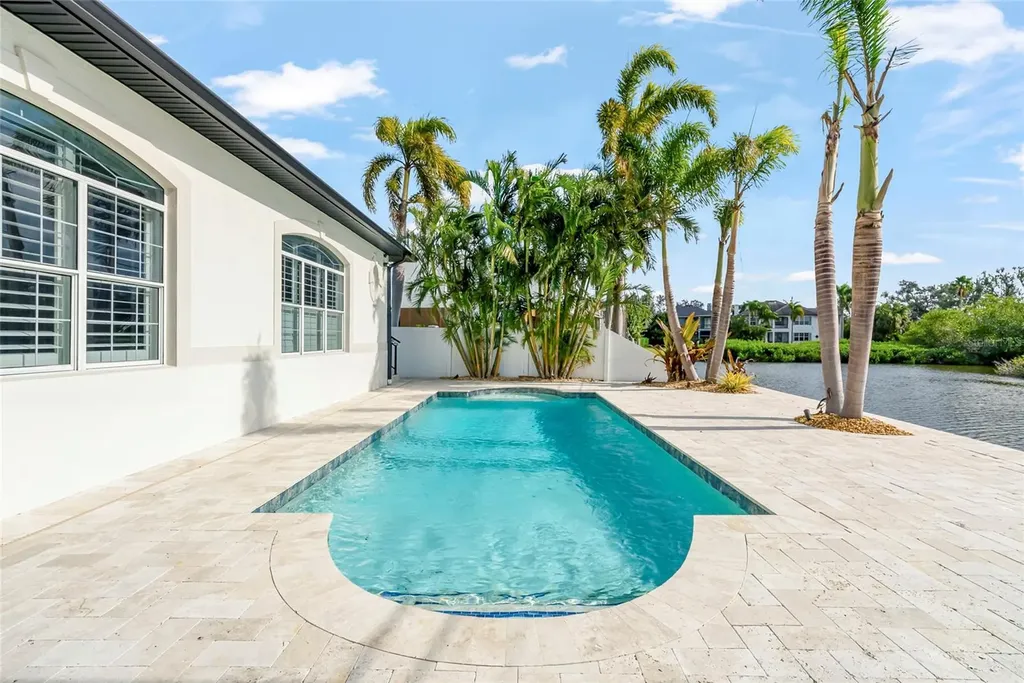 356 Belleair Drive NE St Petersburg FL 33704