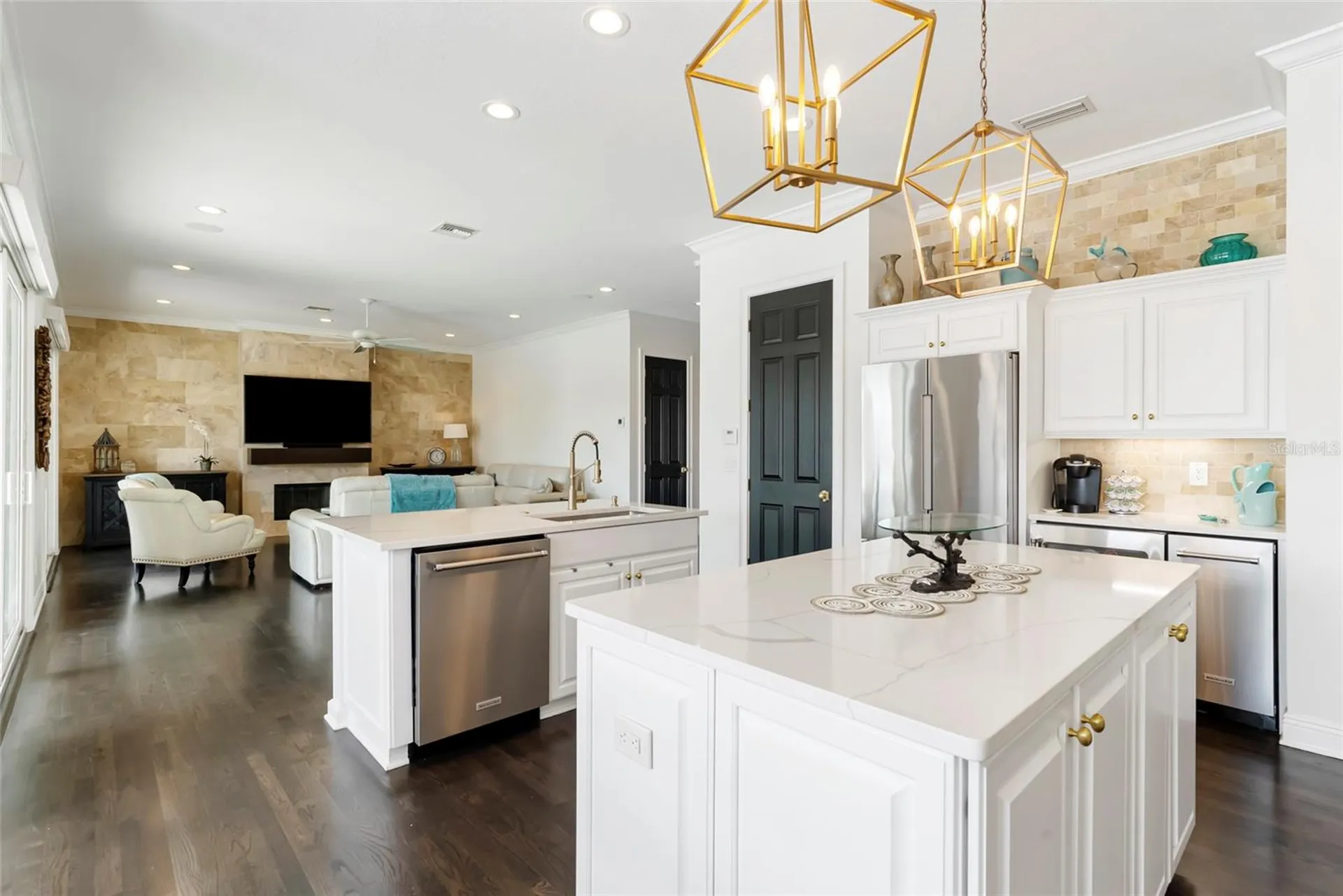 356 Belleair Drive NE St Petersburg FL 33704