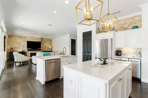 356 Belleair Drive NE St Petersburg FL 33704