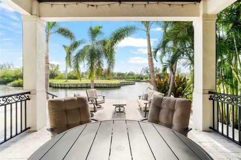 356 Belleair Drive NE St Petersburg FL 33704