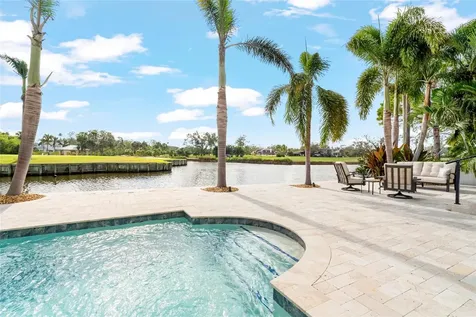 356 Belleair Drive NE St Petersburg FL 33704