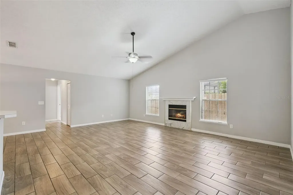 1023 W Riviera Boulevard Oviedo FL 32765