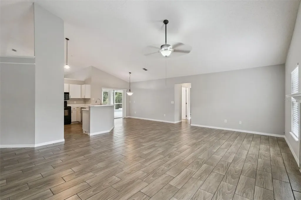 1023 W Riviera Boulevard Oviedo FL 32765