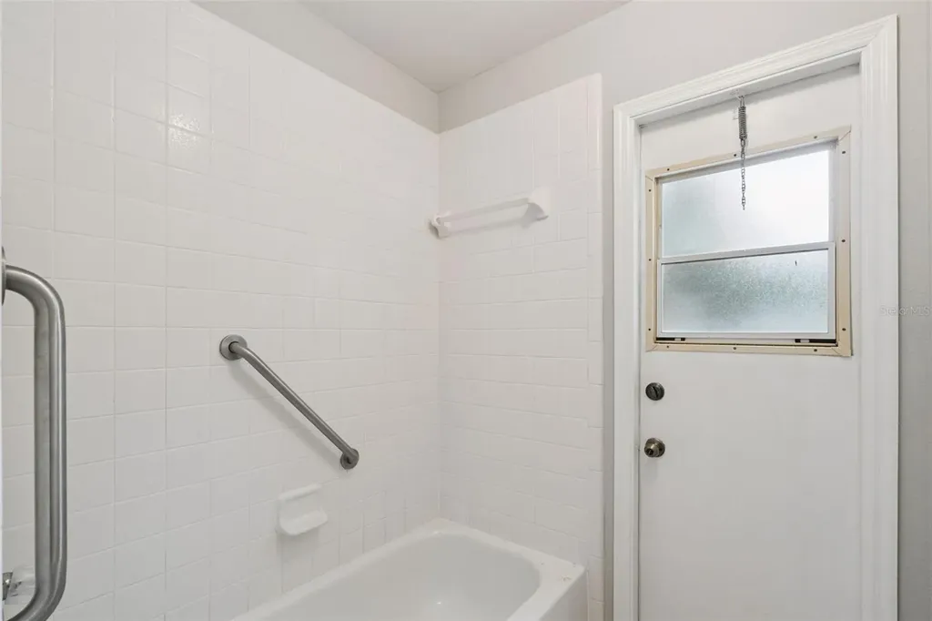 1023 W Riviera Boulevard Oviedo FL 32765