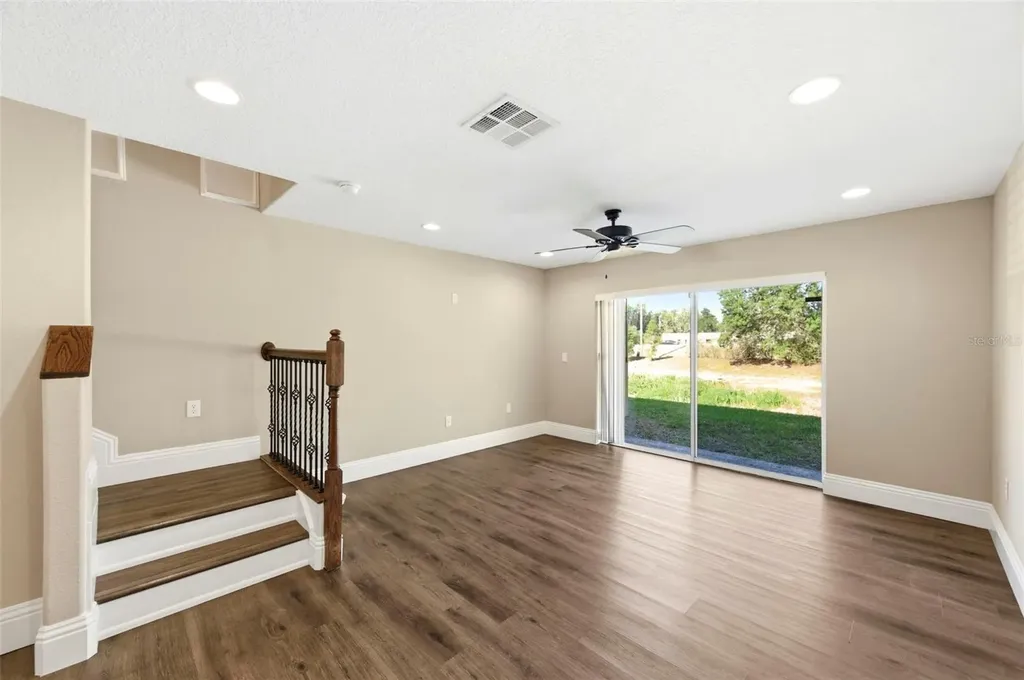 6811 Dartmouth Hill Street Riverview FL 33578