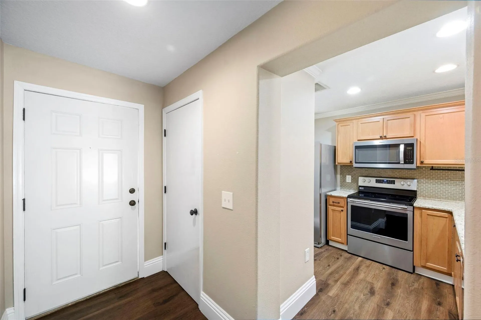 6811 Dartmouth Hill Street Riverview FL 33578