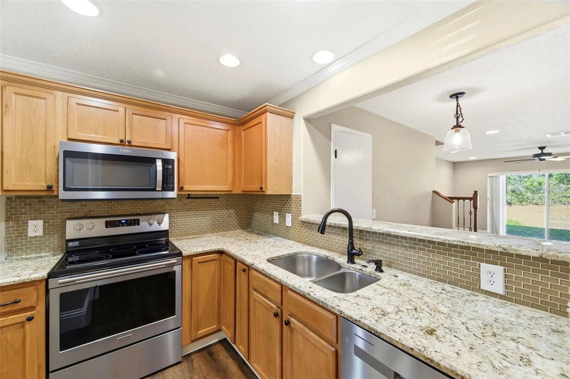 6811 Dartmouth Hill Street Riverview FL 33578
