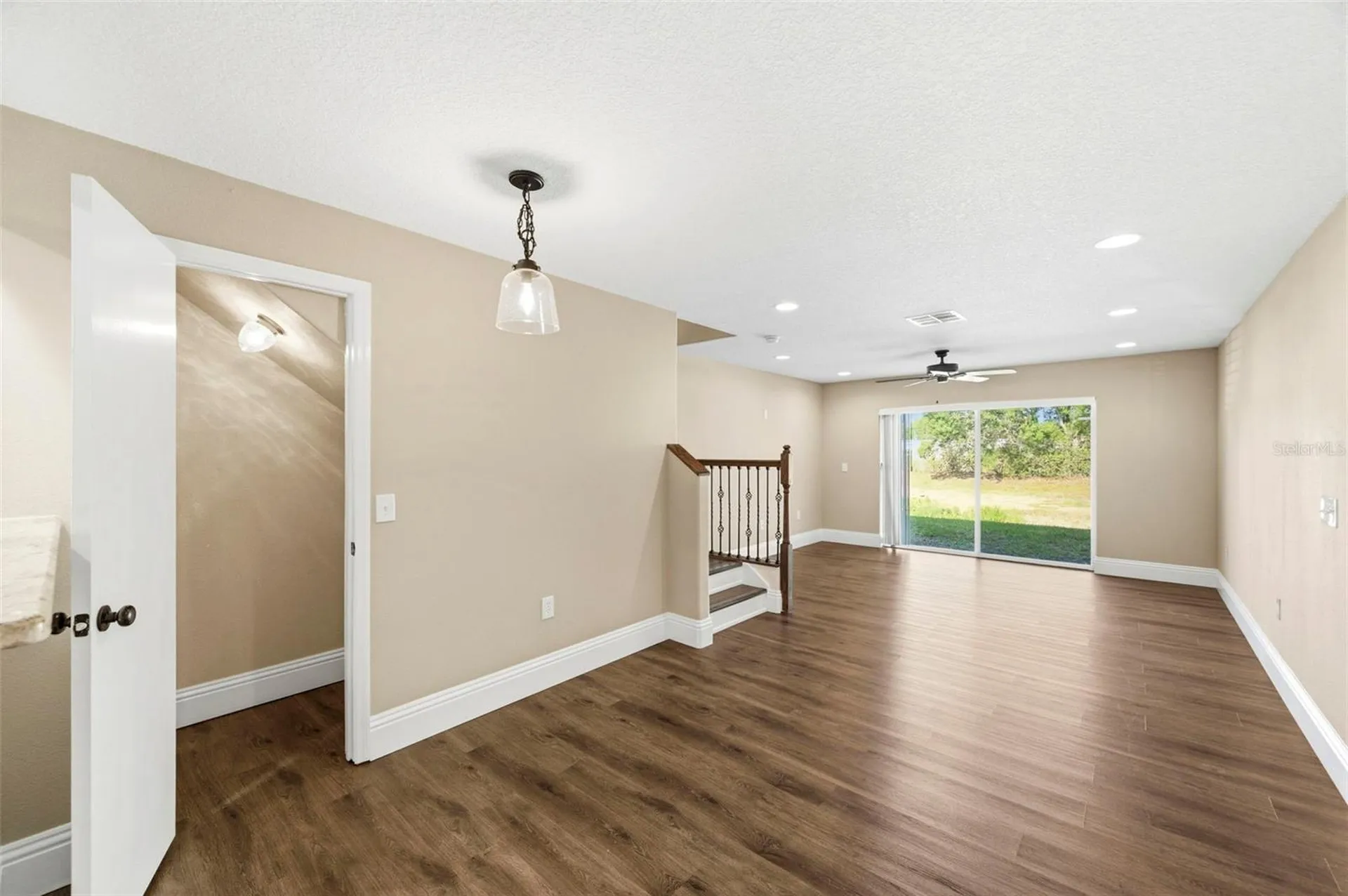 6811 Dartmouth Hill Street Riverview FL 33578