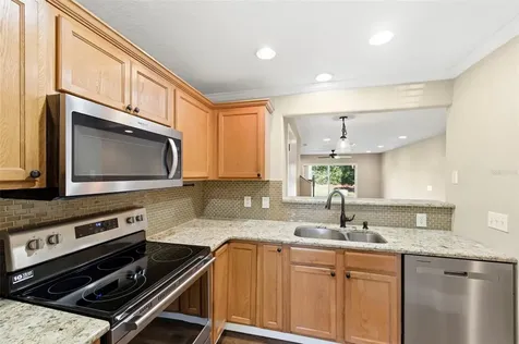6811 Dartmouth Hill Street Riverview FL 33578