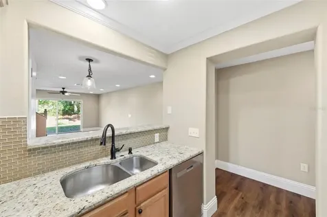 6811 Dartmouth Hill Street Riverview FL 33578