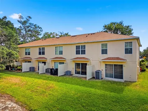 6811 Dartmouth Hill Street Riverview FL 33578