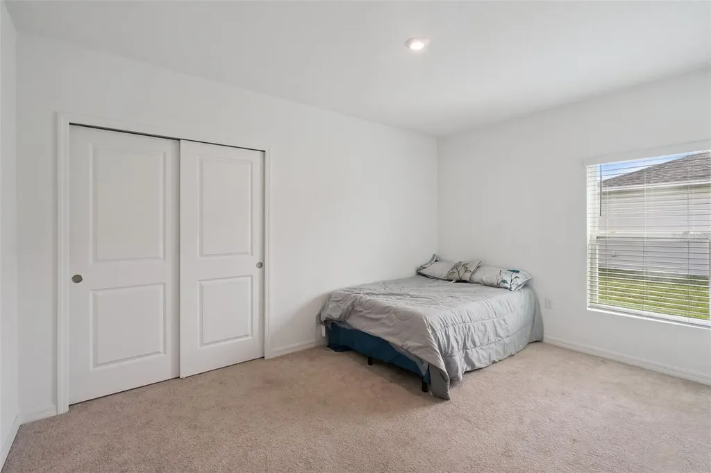 392 Citrine Loop Kissimmee FL 34758