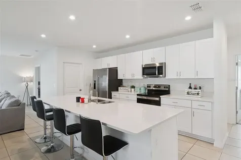 392 Citrine Loop Kissimmee FL 34758