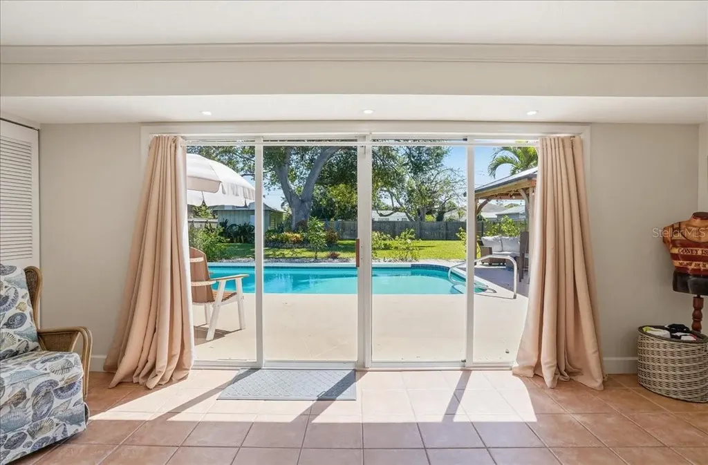 1129 Riviera Street Venice FL 34285