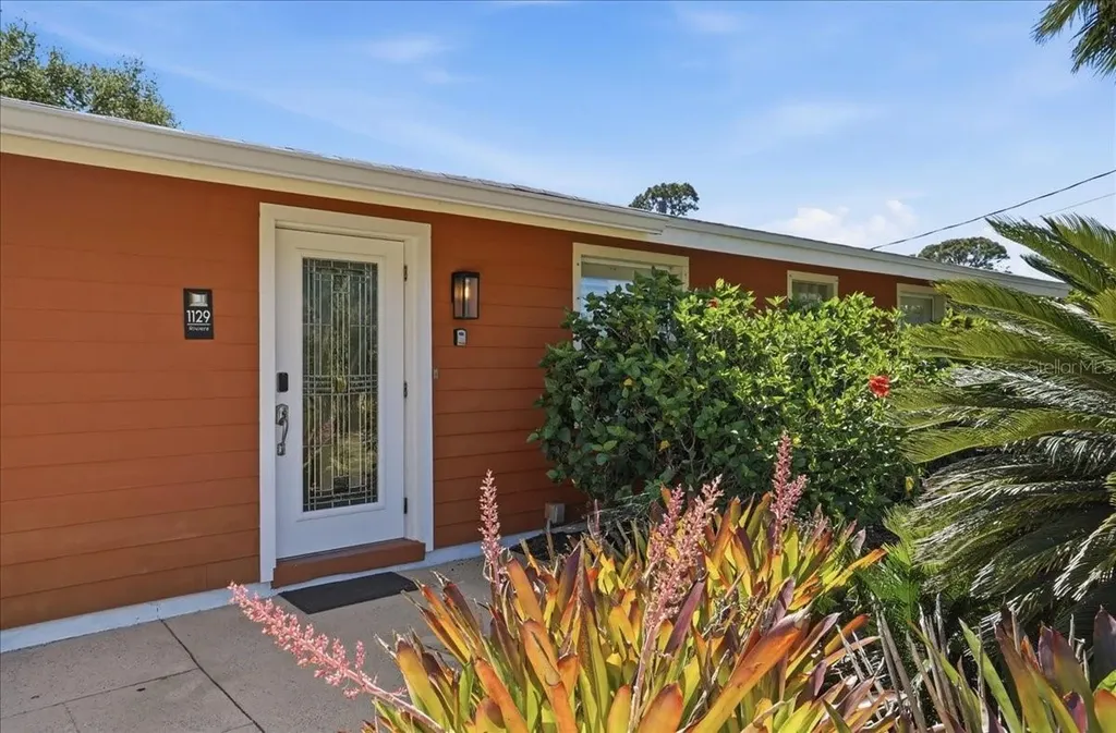 1129 Riviera Street Venice FL 34285